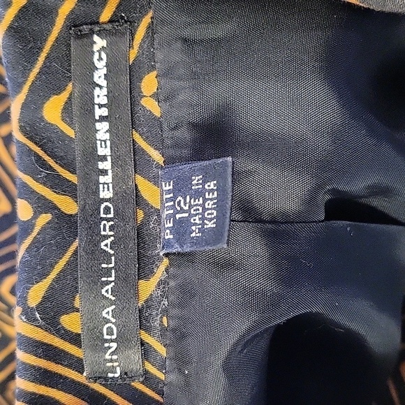 Ellen Tracy Linda Allard 12 petite brown and black squiggly line blazer - Picture 3 of 5